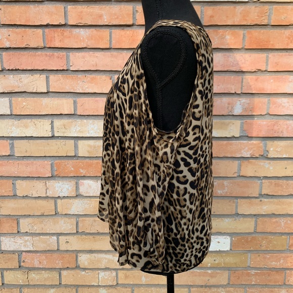 Lily White Cold shoulder Sz M - Picture 5 of 8